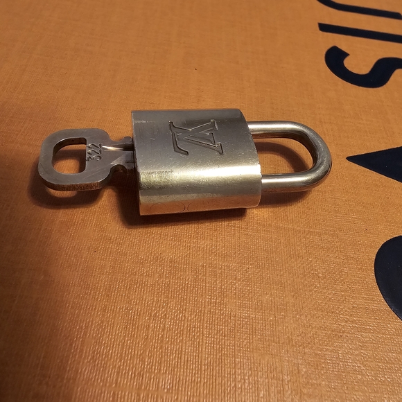 Louis Vuitton Gold Padlock with Key - Picture 5 of 7
